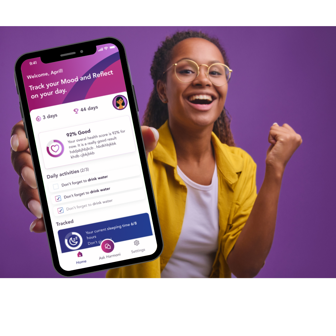 Woman is holding her mobile with homescreen thePause app on it