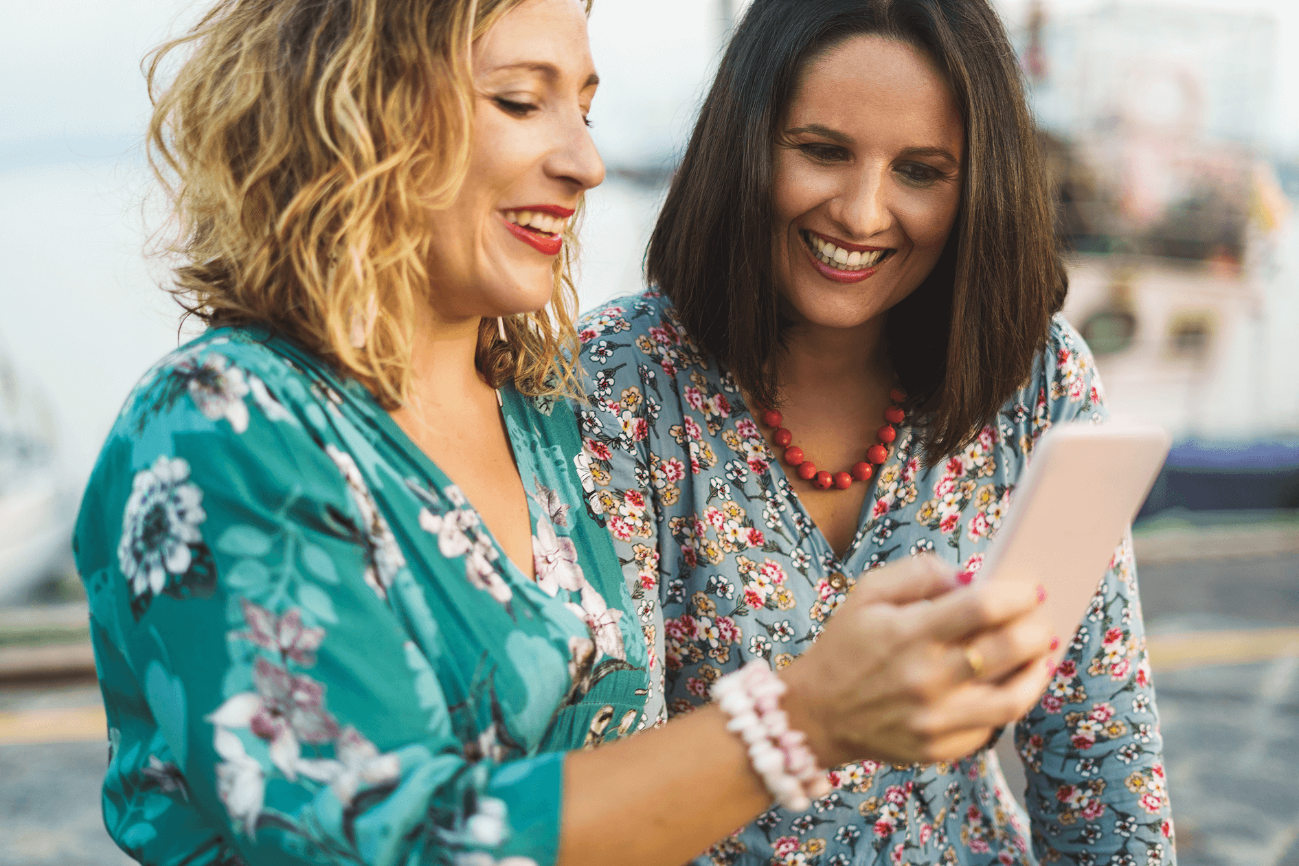 Gratitude, Holiday Stress, and Why Seasonal Eating Feels Harder